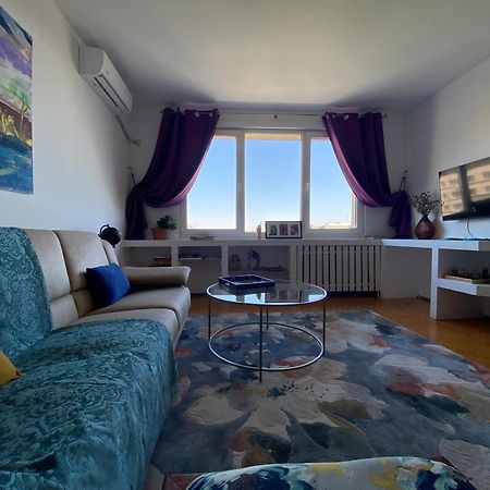 Ferienwohnung The Dome, Sala Palatului, Walking Distance To The Old Town Bukarest Exterior foto